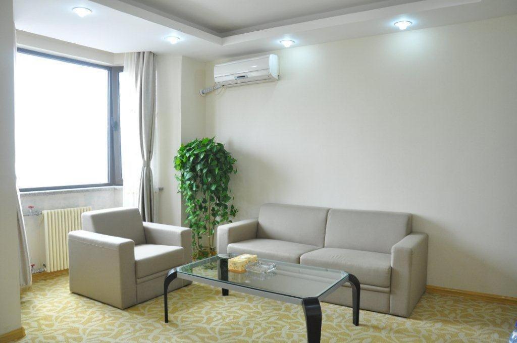 Super 8 Hotel Qingdao Railway Station Gui Zhou Road Exterior foto